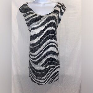 Women’s size 34/36W CATHERINES scalloped tank top